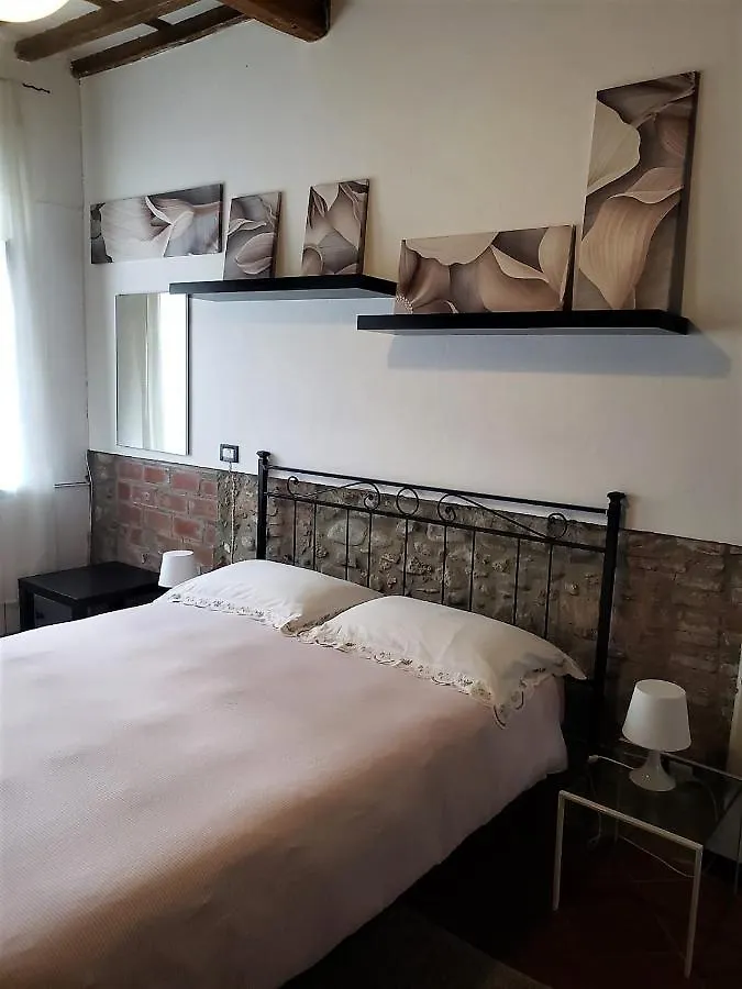 Apartment Appartamento La Torretta Porcari